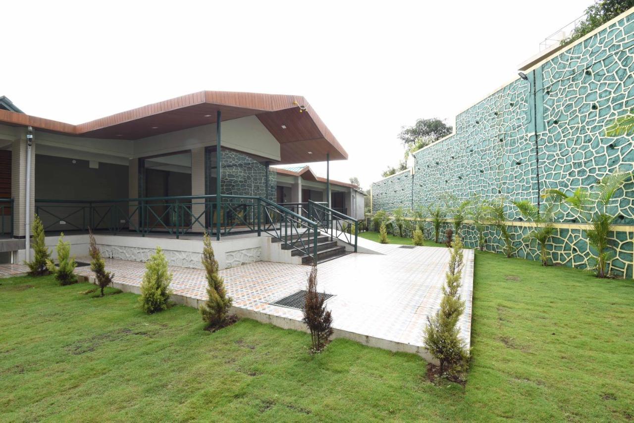 Miraya Hotel Pānchgani Exterior foto